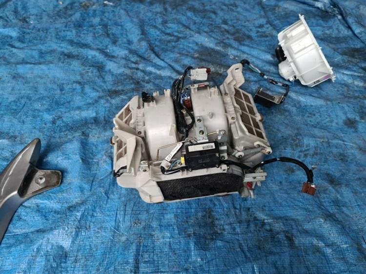 Мотор печки Хонда Легенд в Белогорске 206136