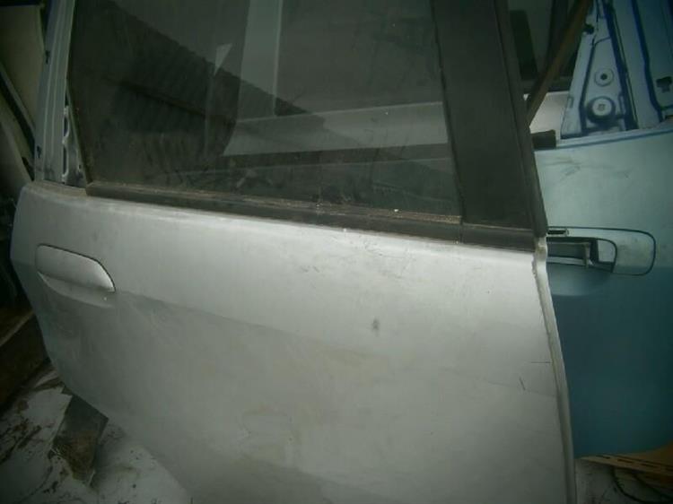 Дверь Хонда Фит в Белогорске 76335